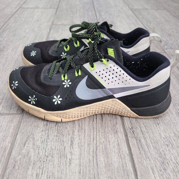 Nike Flywire women's black white and neon yellow training sneakers size 7.5 - Picture 3 of 12